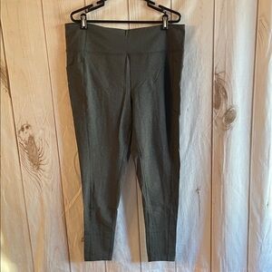 Tek Gear Women's Ultrastretch High-Waisted Side Pocket 7/8 Leggings Gray 2X NWOT